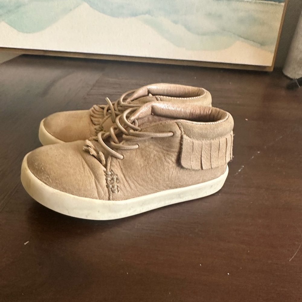 Freshly picked hard sole shoes